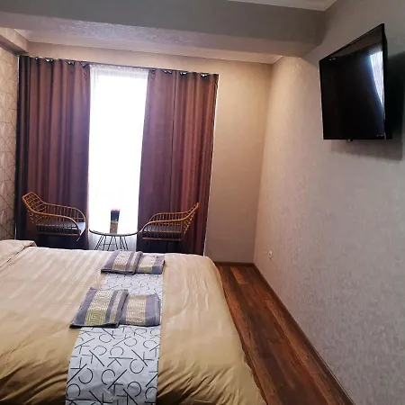 Stylish In Center Apartment